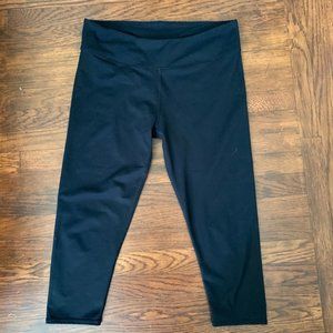 Fabletics Capri Leggings 7/8 Length